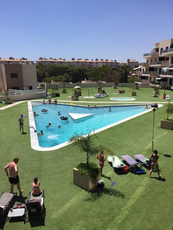 דירות אוריהואלה Residencial Sabrina מראה חיצוני תמונה