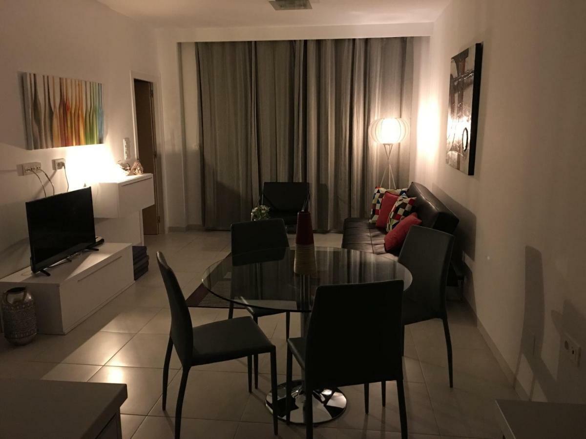 דירות אוריהואלה Residencial Sabrina מראה חיצוני תמונה